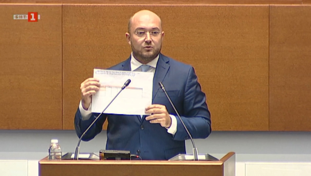 В частта ”правосъдие“ мотивите на вота на недоверие към правителството са оскъдно малко и обидно неаргументирани, каза министър Георгиев