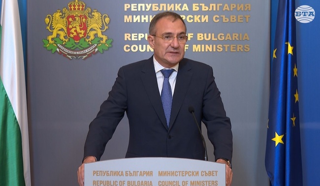 Започваме работа по инициатива за връщане на наши сънародници от чужбина на стойност над 26 млн. лева, каза министър Гуцанов