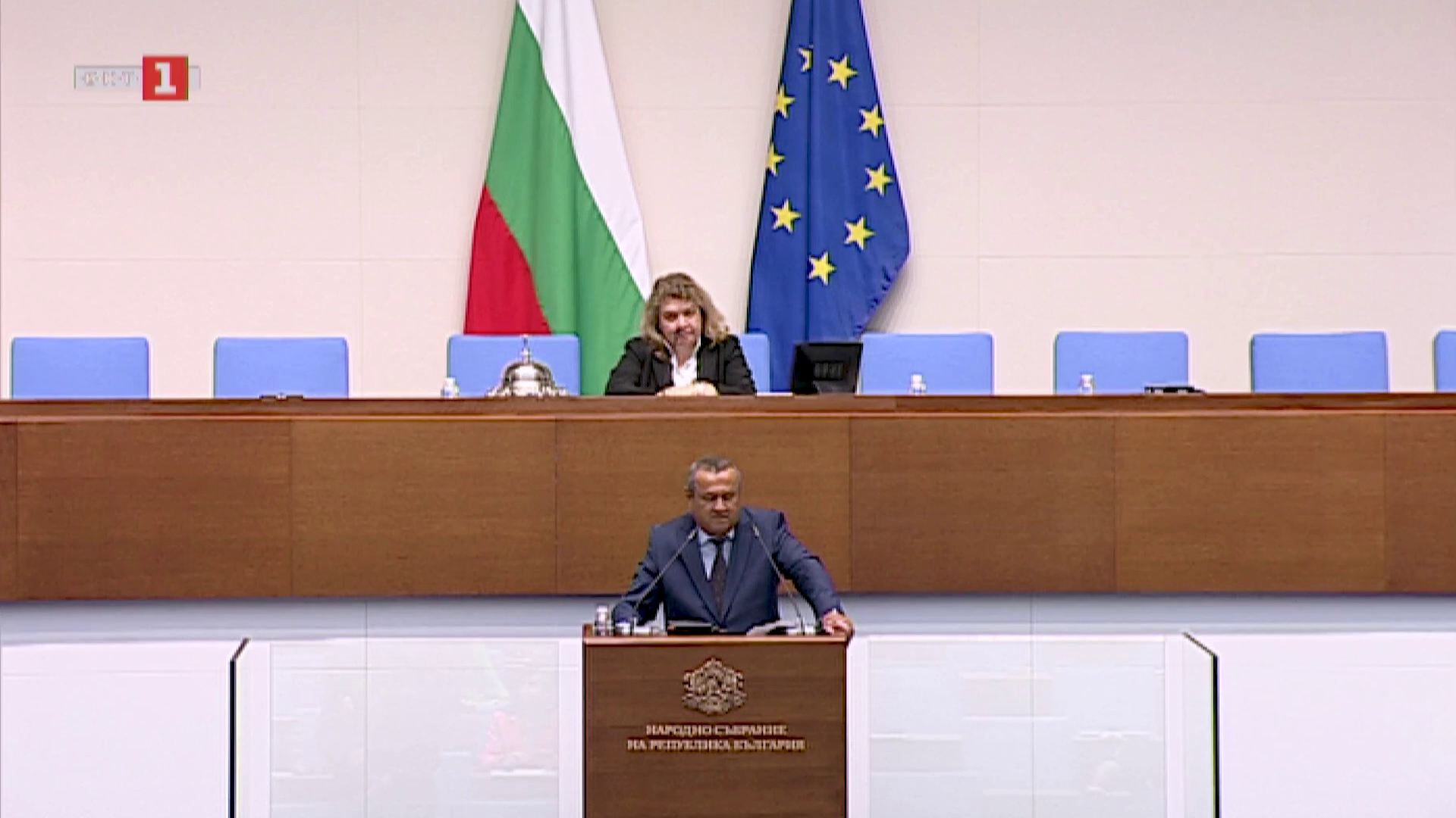 След гласуването на този вот ще стане кристално ясно, че това правителство се крепи на Делян Пеевски, заявиха от "Алианс за права и свободи"