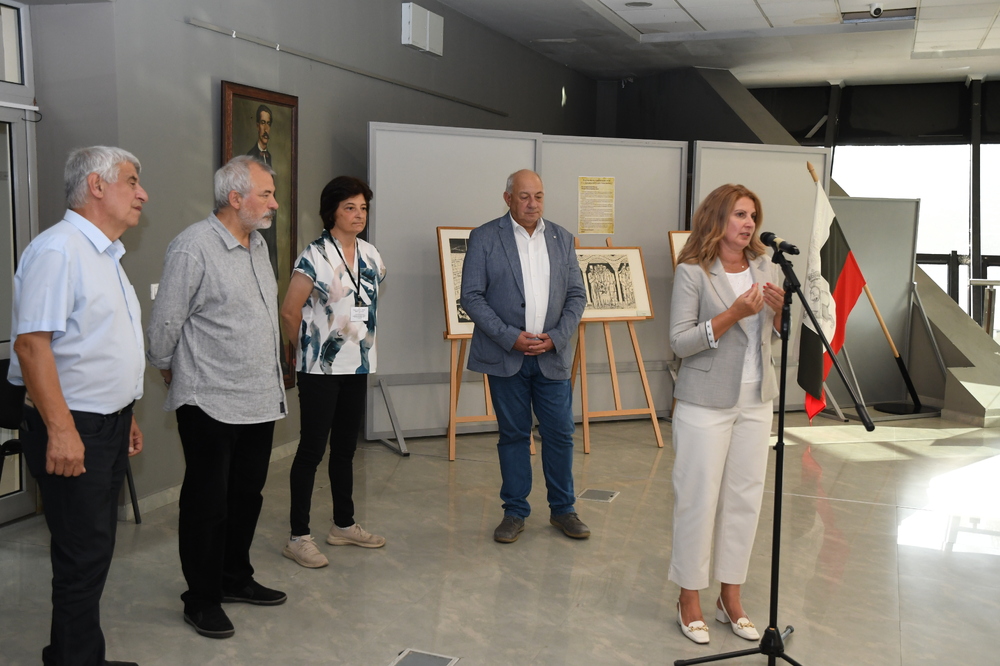 В Регионален исторически музей – Стара Загора зам.-кметът Милена Желева откри изложба „По пътя към свободата. 150 години от Старозагорското въстание“