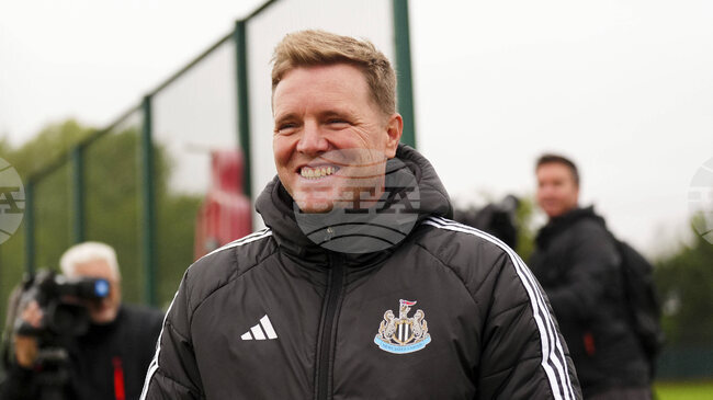 Мениджърът на Нюкасъл Еди Хау заяви, че няма сила, която да го накара да напусне поста си