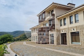 Село Овчарово - винарна „Вила Овчарово“ - производство