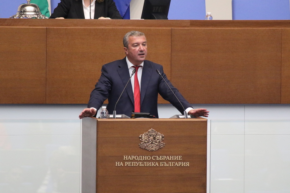 Драгомир Стойнев: Правителството върши своята работа и резултатите вече са видими