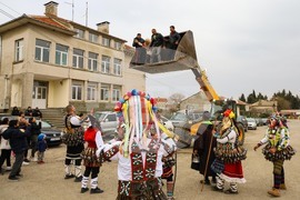 Село Трояново - Кукерски игри - Сирни заговезни