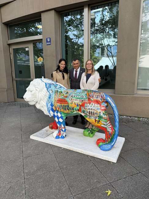 От Генералното консулство на България в Мюнхен представиха новите членове на своя екип