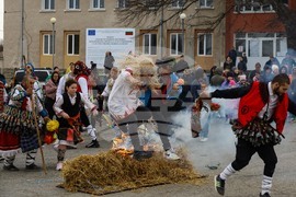 Село Трояново - Кукерски игри - Сирни заговезни