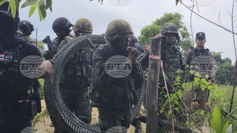 Тайланд замразява споразумението за спиране на огъня с Камбоджа