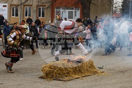 Село Трояново - Кукерски игри - Сирни заговезни