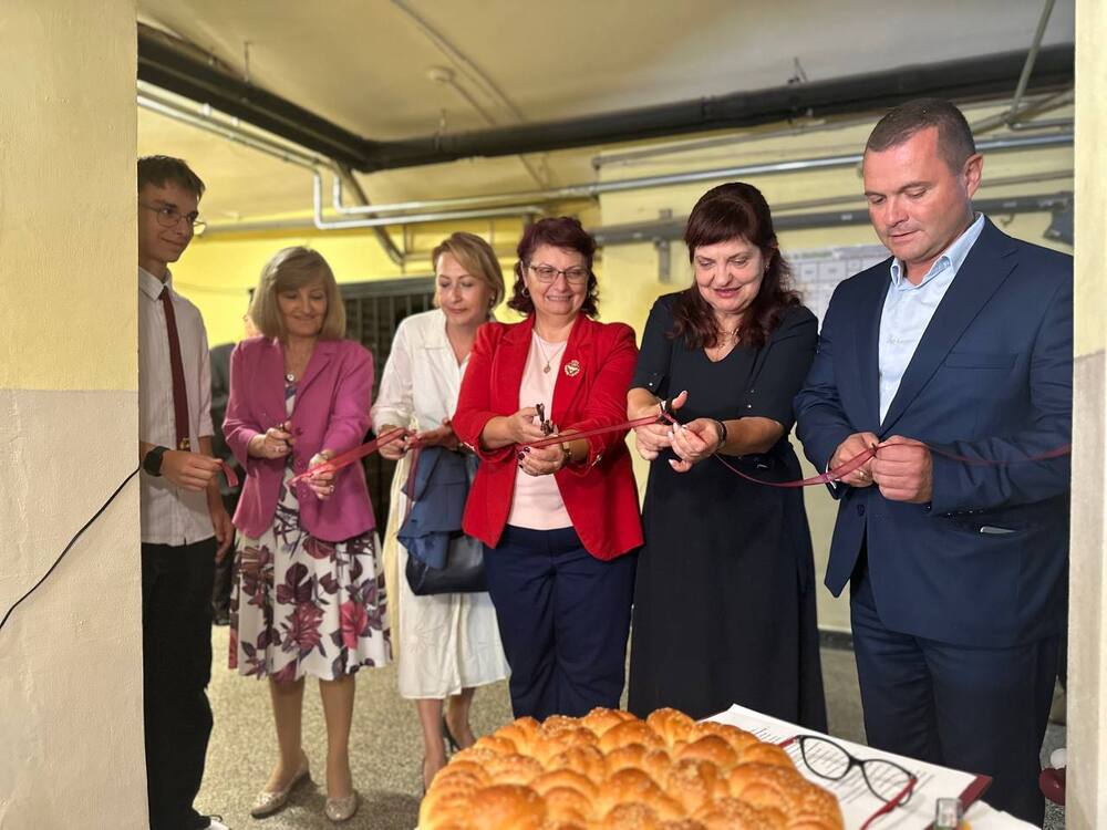 Кметът на Русе Пенчо Милков откри новия STEAM Център за креативни технологии в АЕГ „Гео Милев“