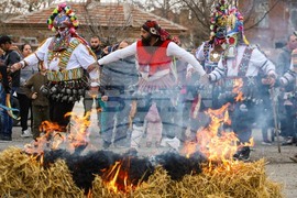Село Трояново - Кукерски игри - Сирни заговезни