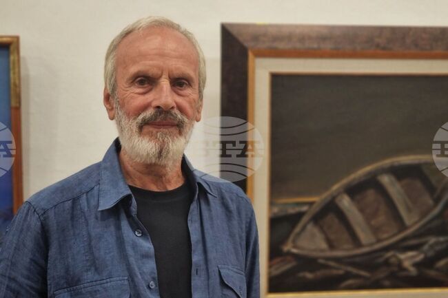 Ретроспективната изложба "Фрагменти" представя творчеството на бургаския художник Кольо Кехайов