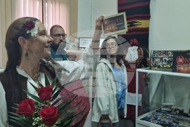 Търговище - фолклорен клуб „Омая“ - изложба „ПЪТЯТ към хорáта и хòрата“