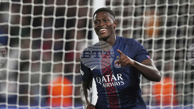 Пари Сен Жермен не успя да победи Лориен, грешна стъпка и за преследвача Ланс