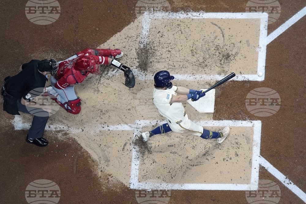 Angels Brewers Baseball