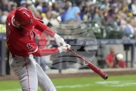 Angels Brewers Baseball