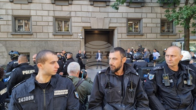 Kiril Petkov: I Will Not Allow MRF - New Beginning Leader to Enter Parliament with Motorcade