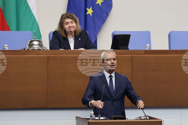 "Възраждане" излезе с декларация във връзка със засиленото полицейско присъствие около сградата на Народното събрание