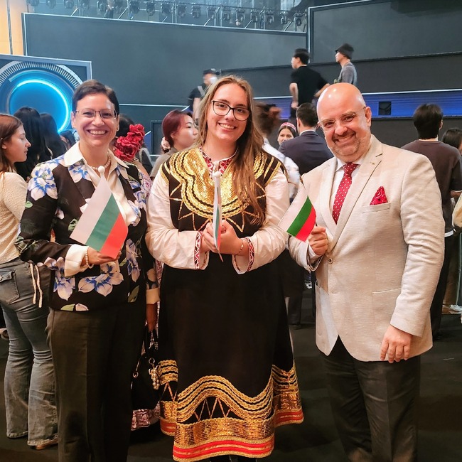 Ученичката Цветелина Пешева представя за първи път България на финала на състезанието Quiz on Korea 2025 в Сеул