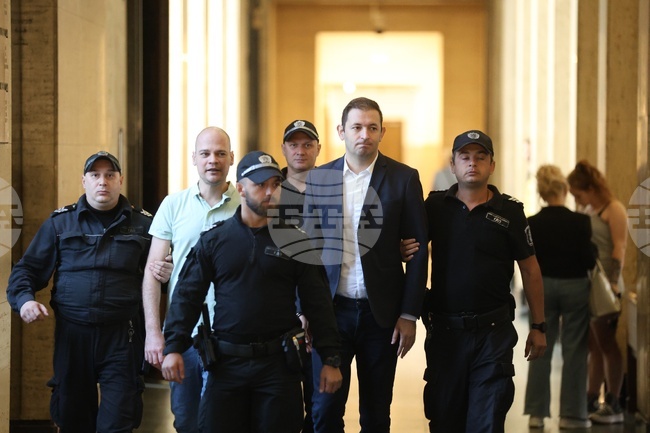 Апелативният съд заседава по мерките за неотклонение на Никола Барбутов и бизнесмена Петър Рафаилов