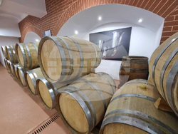 Село Смочево - винарски комплекс „Меди Вали“