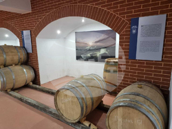 Село Смочево - винарски комплекс „Меди Вали“