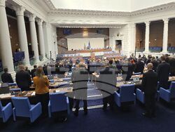 Народно събрание - заседание - минута мълчание