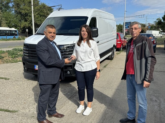 Община Русе предостави нов автомобил за нуждите на Детска млечна кухня