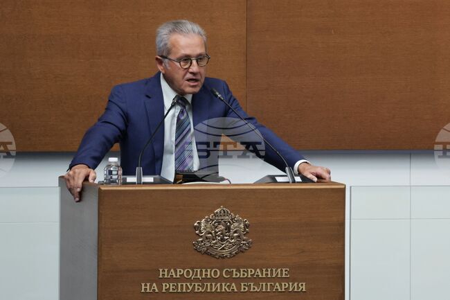 Случващото се в парламента под диктата на представители на Сорос у нас - ПП-ДБ, е повече от лицемерие, заяви Йордан Цонев от "ДПС-Ново начало"