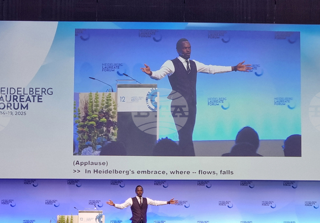 С поезия започна научната програма на Хайделбергския лауреатски форум днес