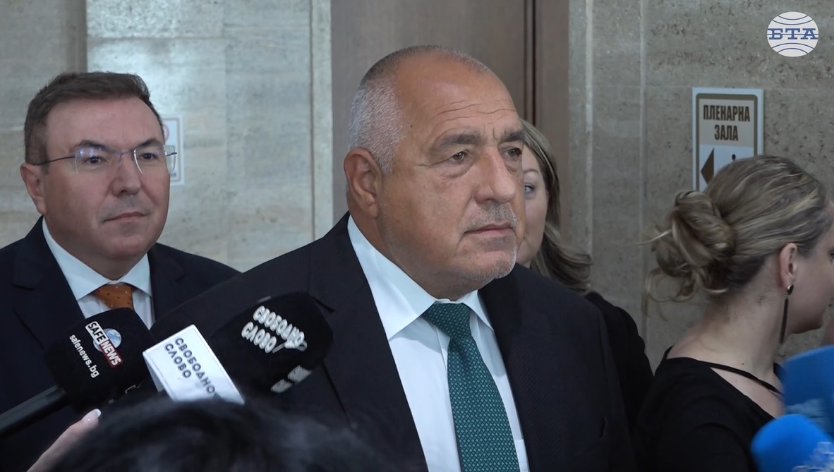 От години се политизира всичко, свързано с Министерството на вътрешните работи, каза председателят на ГЕРБ Бойко Борисов От години се политизира всичко, свързано с Министерството на вътрешните работи, каза председателят на ГЕРБ Бойко Борисов