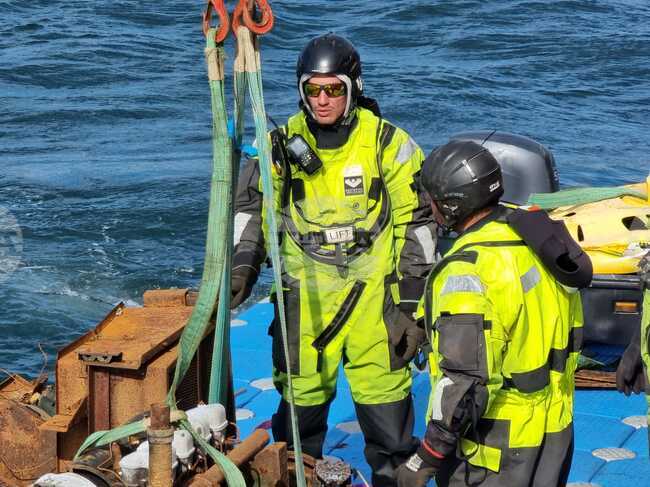 Ден 62 - остров Ливингстън - разчистване на скрапа