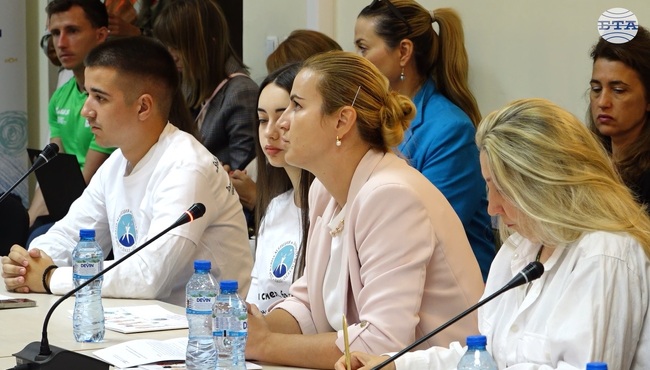 Съветът за електронни медии работи за безопасна онлайн среда, увери председателят му Симона Велева