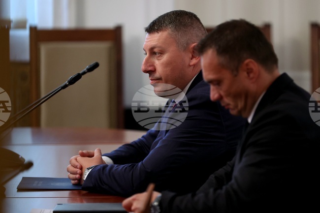 Парламент - Комисия за контрол над службите за сигурност - закрито заседание