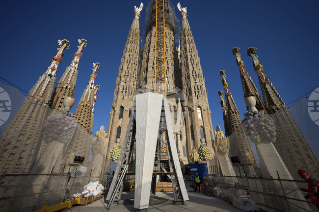 "Саграда фамилия" в Барселона скоро ще бъде най-високата катедрала в Европа