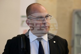Парламент - Комисия за контрол над службите за сигурност - закрито заседание