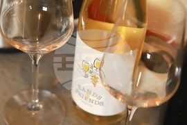 Семейна винарна край село Есен произвежда вино с минимална намеса и максимално уважение към природата