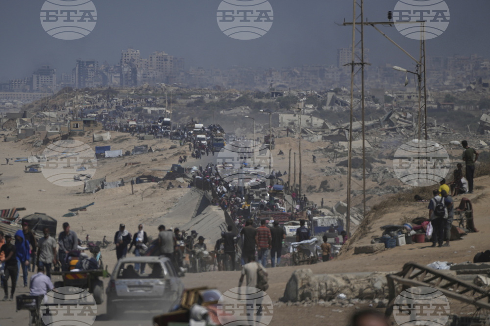 Четирима израелски войници и 48 палестинци бяха убити в Газа