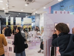 Художничката Нанда Ментешева превръща Витоша в централна героиня на изложбата си. Снимка: „УниКредит студио“