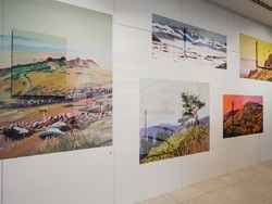 Художничката Нанда Ментешева превръща Витоша в централна героиня на изложбата си. Снимка: „УниКредит студио“