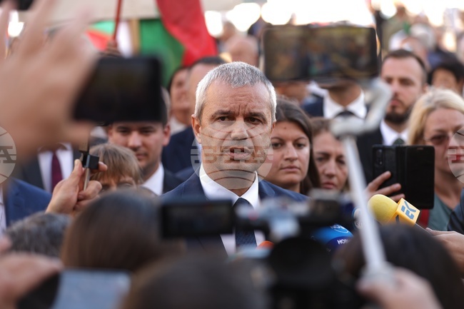Vazrazhdane Leader Says Failure of No-confidence Motion Not Surprising