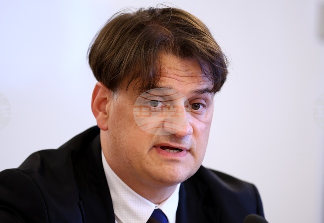 Това, което предстои като национална стратегия за развитието на културата, ще го набележим в бюджета за 2026 г., каза Мариан Бачев