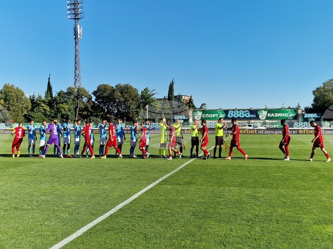 Арда завърши наравно с поляци