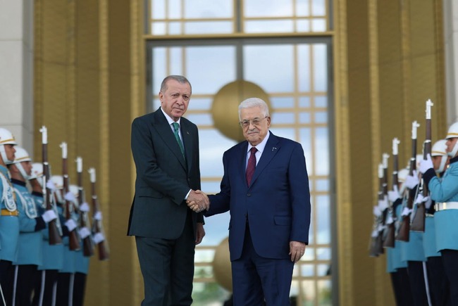  Президентът на Турция се срещна палестинския лидер Махмуд Абас в Анкара