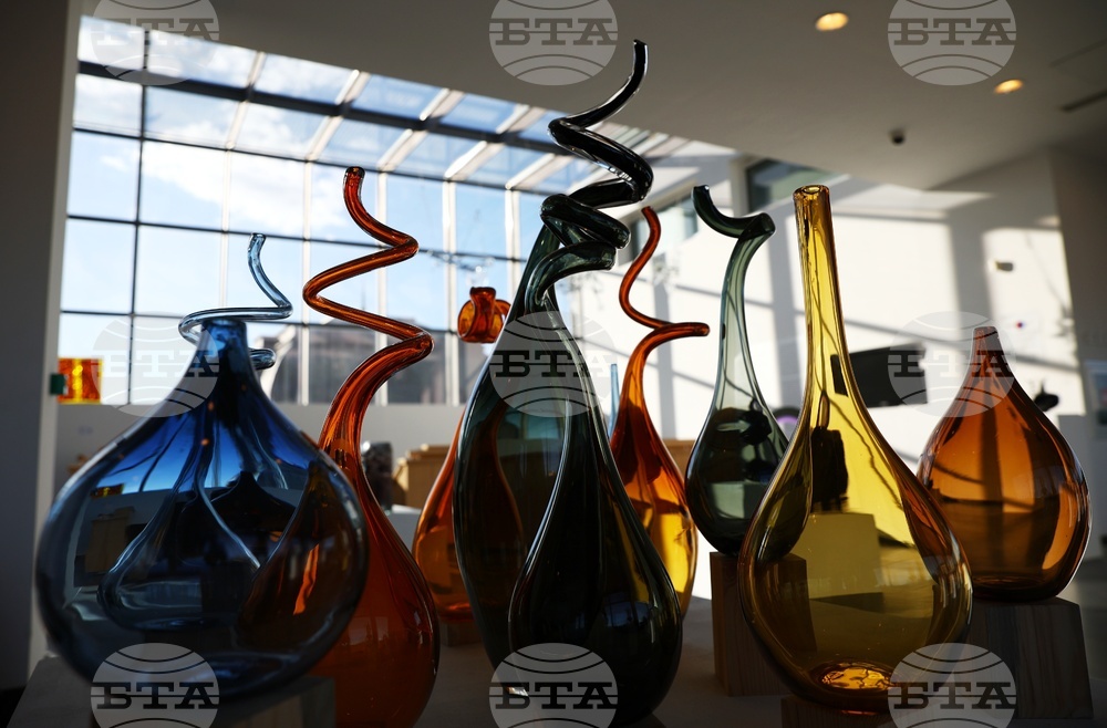 Международно биенале на стъклото 2025