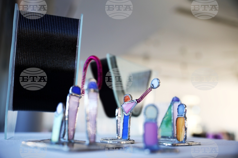 Международно биенале на стъклото 2025