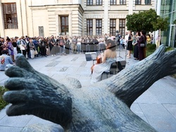 Международно биенале на стъклото 2025