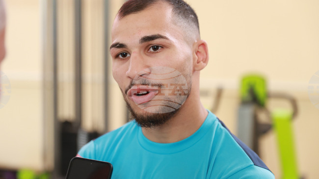 Радослав Росенов осигури първи медал за България на Европейското първенство по бокс до 23 години