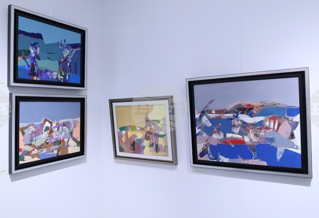 Vassil Stoev’s Colourful World Unveiled at Sofia Exhibition