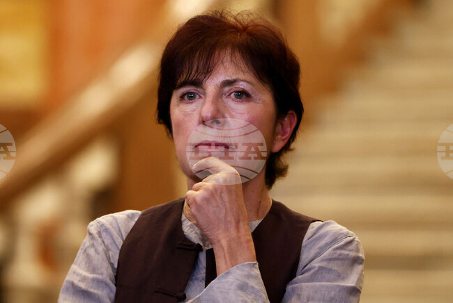 Всяка награда е не само признание, но и стимул, каза писателката Теодора Димова по повод отличието си за хуманитаристика „Богдан Богданов“