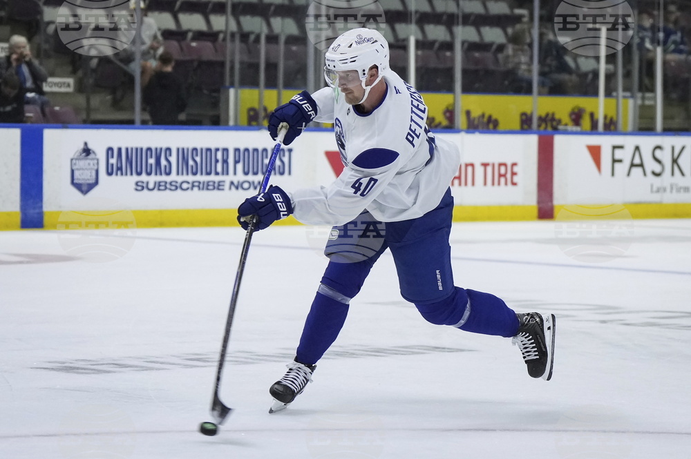 Canucks Camp Hockey